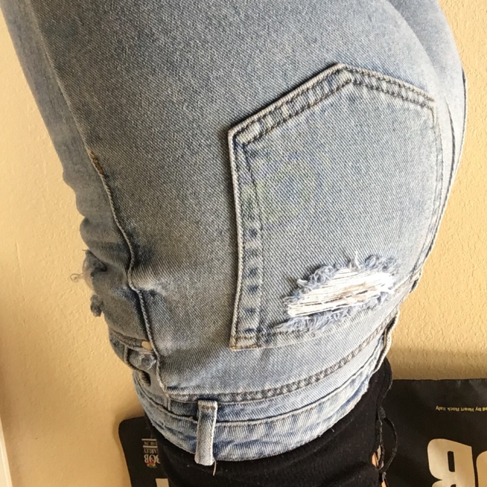 Light blue high waisted jeans